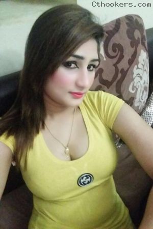 Sexy Muslim girl Sameera is giving Call girl service at Mangalore